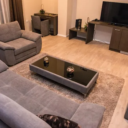 La.I.F. Apartments Skopje *